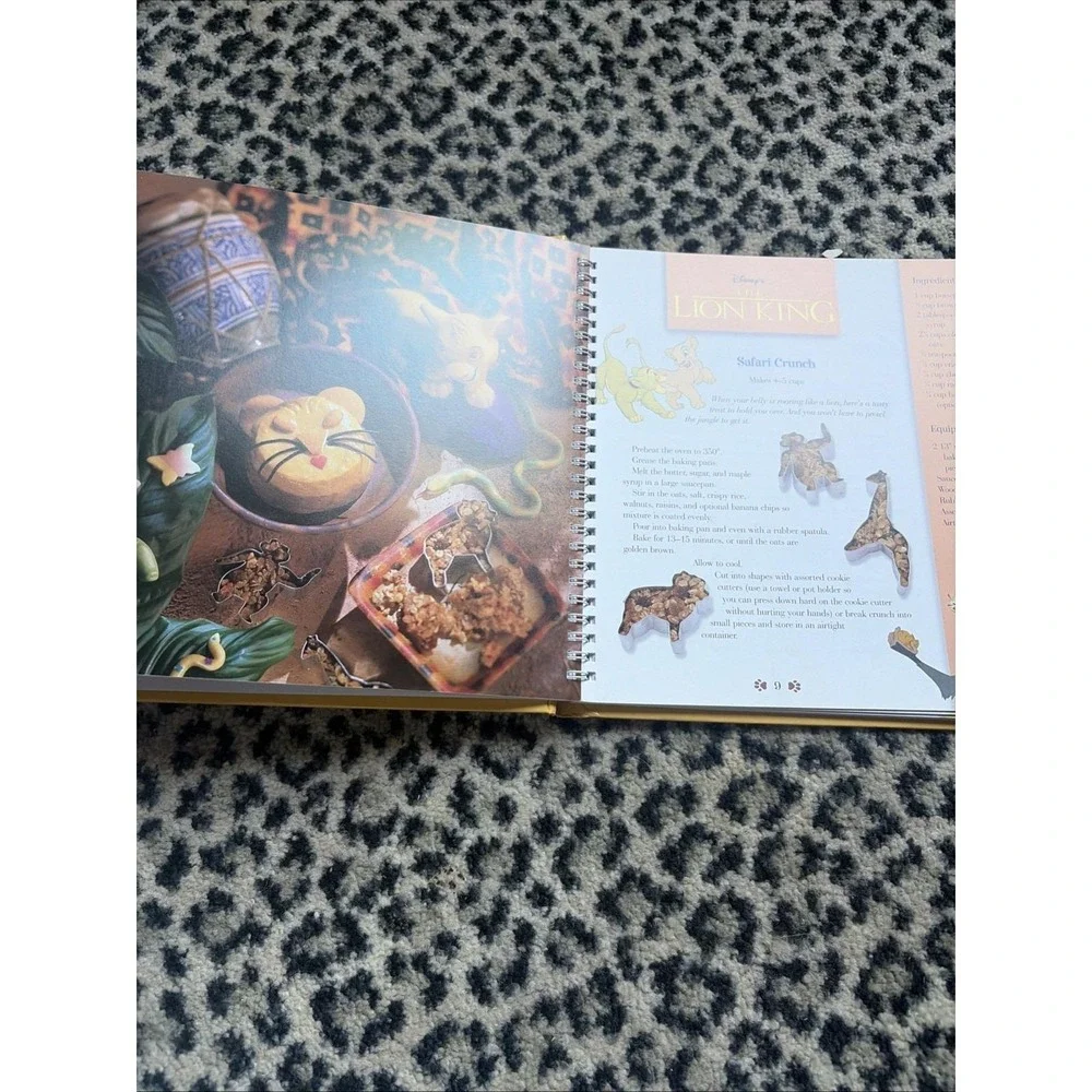 Vtg Disney Bakery Adrienne Berofsky (2000 1st, HC Spiral) Recipes‎ Magical Kids